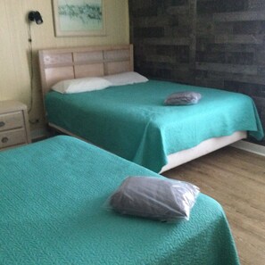 6 chambres, Wi-Fi gratuit, draps fournis