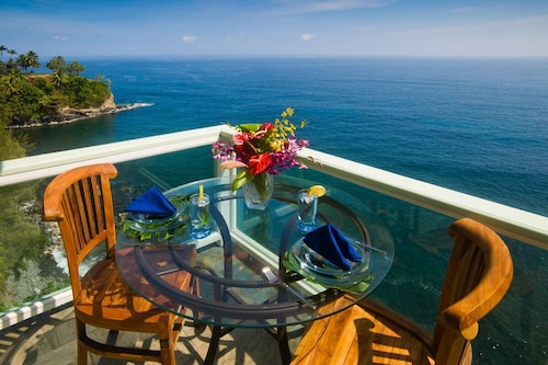 Upea, majesteettinen, merenrantapaikka, jossa vertaansa vailla oleva näkymä. Hilo 2 mailia.