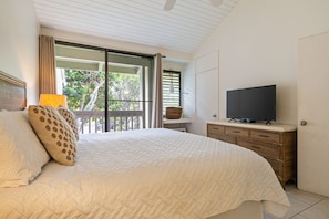 2 Schlafzimmer, Schreibtisch, Bügeleisen/Bügelbrett, Reisekinderbett