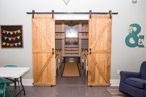 Interior - Stylish retreat on 45 acres for 10 guests. 2 bed/2 bath, gourmet kitchen. (Temple)