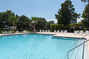 Ulkouima-allas, lämmitetty uima-allas