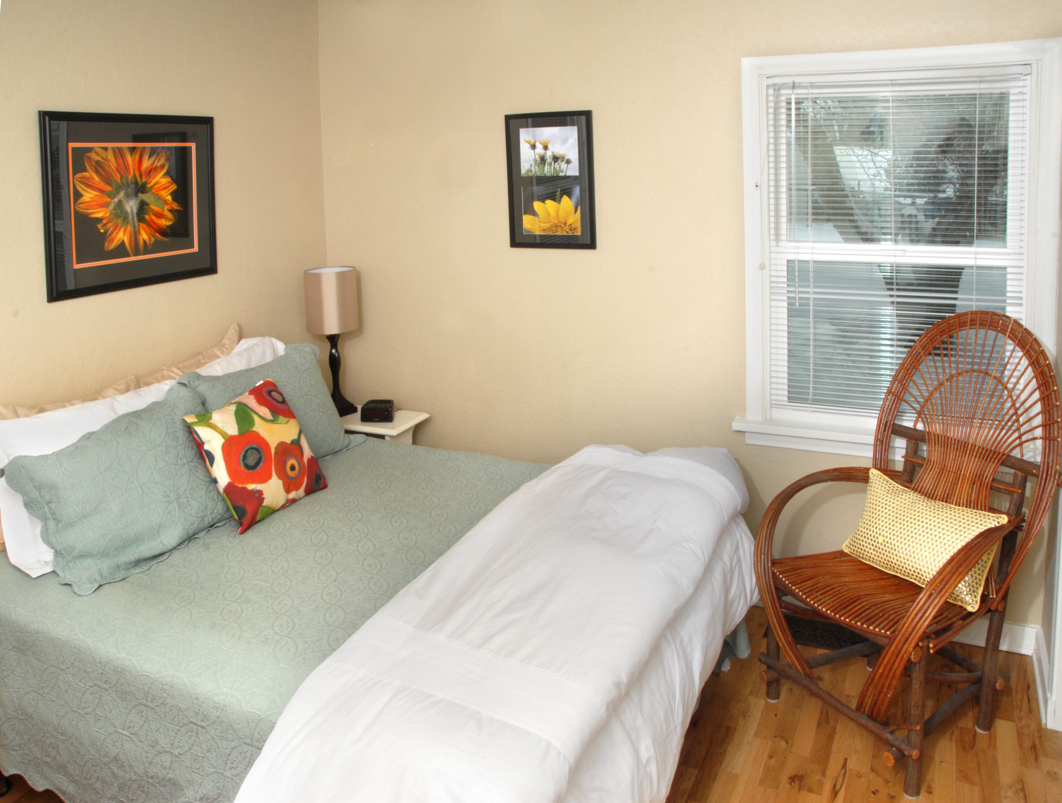 2 bedrooms, desk, iron/ironing board, free WiFi