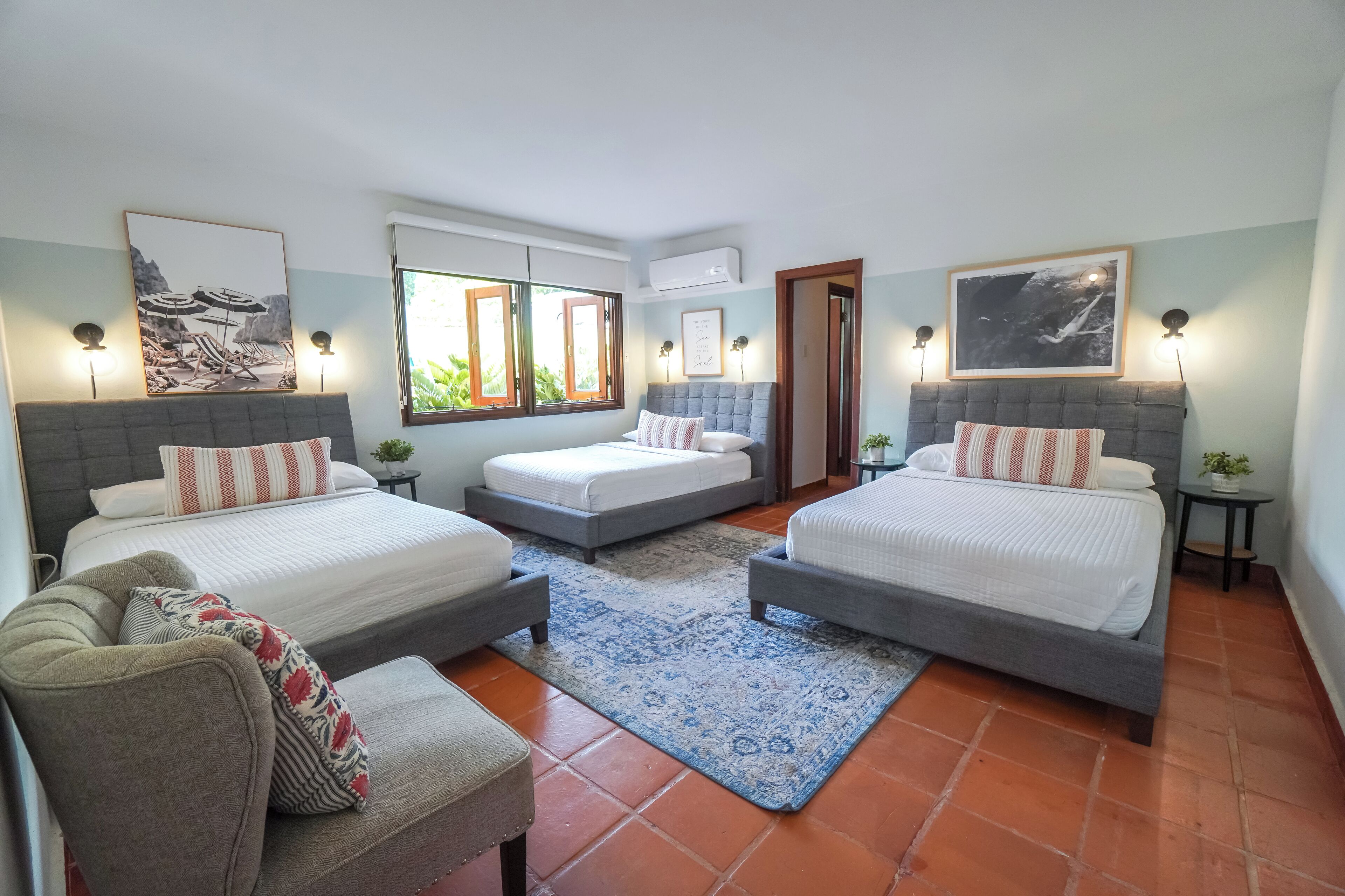 3 makuuhuonetta, työpöytä, silitysrauta/-lauta, ilmainen Wi-Fi