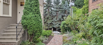 Comforts of home - Ideal location - Free parking