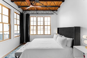 4 Schlafzimmer, Schreibtisch, Bügeleisen/Bügelbrett, kostenloses WLAN