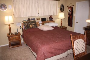 3 slaapkamers, een bureau, een strijkplank/strijkijzer, gratis wifi