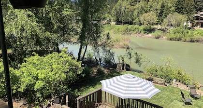 Wildwood Gardens Scenic Rustic Vacation Retreat on the River