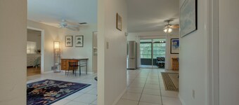 Charming 2br/2ba beach getaway.