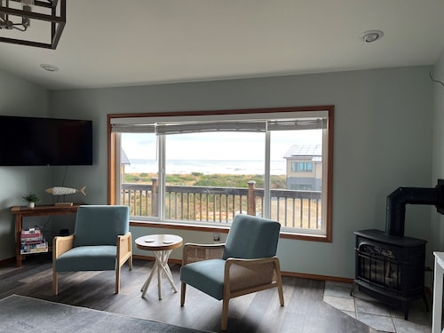 Charming Beach View Easy Walk To The Beach