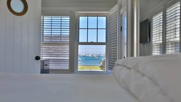 1 bedroom, pillow-top beds, in-room safe, iron/ironing board