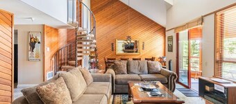 Powder days made easy! Walk to Eagle Lodge in 5 minutes, Underground parking!