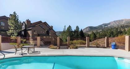 Aspen Creek # 219 kävellä Little Eagle, pyörätiet, aurinkoinen uima-allas ja BBQ-alue!