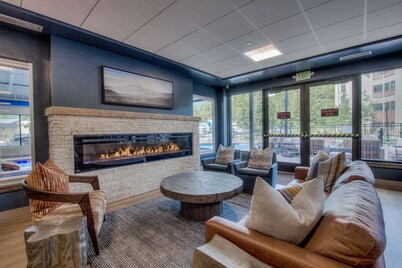 Peak 9 Studio of Dreams