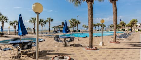 Piscine extérieure, piscine chauffée