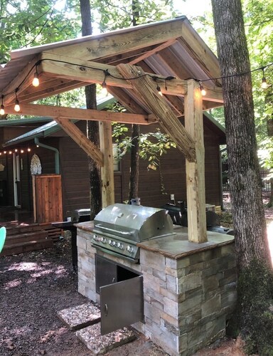 Wildwood Perfect Honeymoon Hideway 7acres Hot Tub, WiFi Pet Welcome