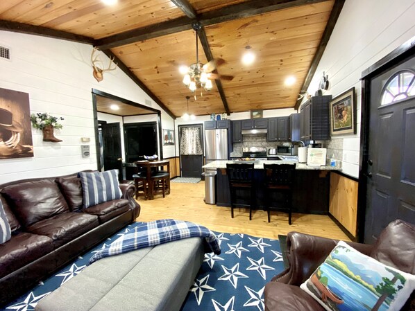 Smart TV, fireplace, DVD player, books