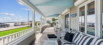Spectacular Oceanfront Beach House on Gooch's Beach