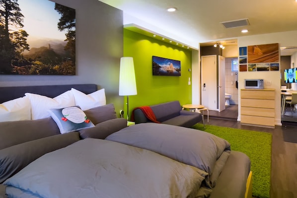 1 bedroom, desk, iron/ironing board, free WiFi