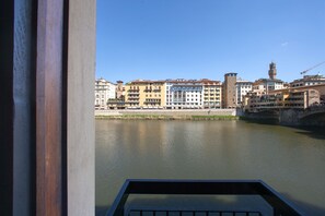 Property grounds - Prime location, comfort and a stunning view of Ponte Vecchio! (Firenze)