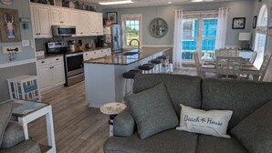 Unclassified image, 4 of 50, button - Playful Pelican - 2 Bedrooms, 2 Bathrooms - Impressive Updates - Pet Friendly (Gulf Shores)