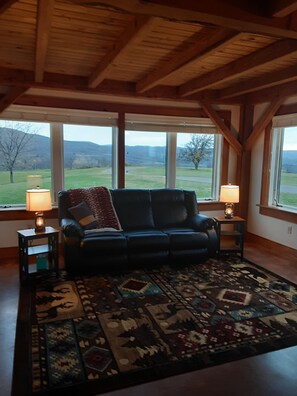 Interior - Large property with 2nd barn/game house and additional beds (Canajoharie)