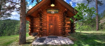 Beautiful Custom Log Cabin!