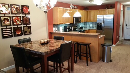 Luxury Riverfront Condo in Perfect Location near Tanger Outlets