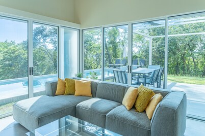 Modern Villa Overlooking Samara Bay