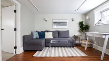 Smart TV, DVD player