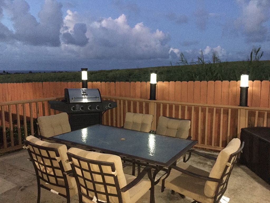 屋外ダイニングエリア