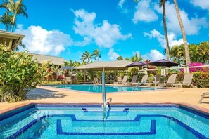 A heated pool - Great Value ~ First Floor ~ Heated Pool, Grills (Princeville)