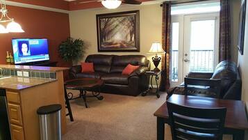 Smart TV, fireplace, DVD player