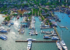 Marina - Luxurious Harbor View "Lizzie" Cottage! Walk & bike to everything! (Nantucket)