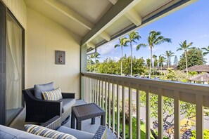 Property grounds - Cozy 1 Bedroom Loft Near Beaches (Kahuku)