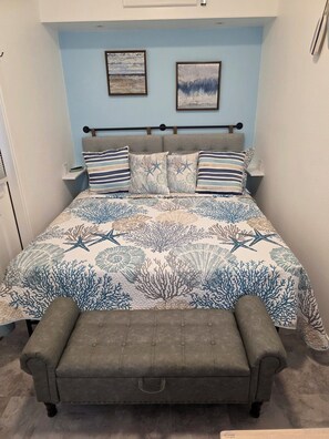 1 室のベッドルーム、デスク、アイロン / アイロン台、WiFi (無料)