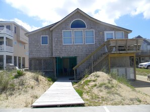 Exterior -  SEMI-OCEANFRNT SEA VIEW/ POOL/ HOT TUB/ BEDS MADE/2 MIN WALK TO BCH ACCESS (Kitty Hawk)