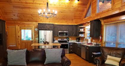 Paras joelle pääsy Fightingtown Creekillä! Varastossa taimenvirta! Perhe täydellinen!