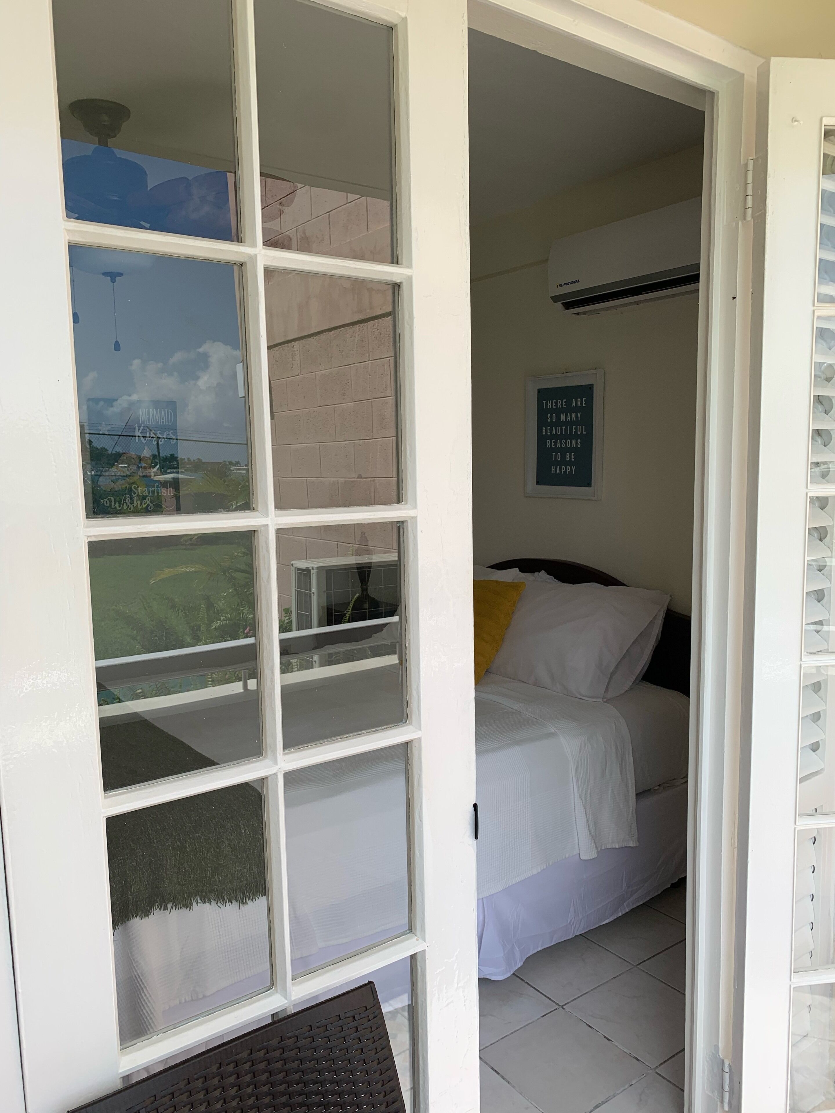 1 chambre, coffres-forts dans les chambres, bureau