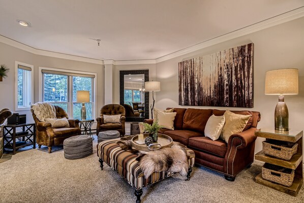 Smart TV, fireplace, video games, DVD player