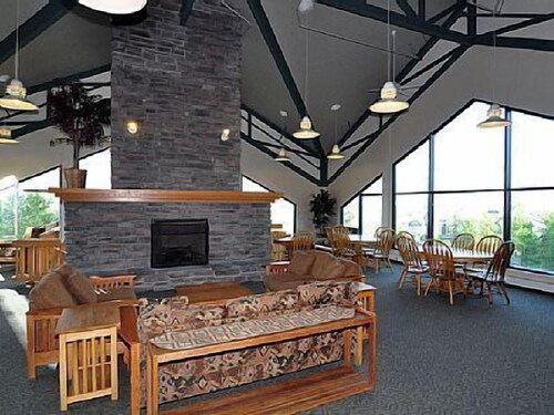 Epic Colorado adventure in a remodeled 2 bedroom condo