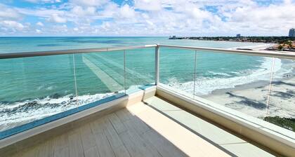 Beachfront Bahia! 3 Bedroom, 3.5 Bathrooms, Spectacular Pools, Flex Cancellation