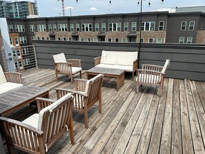 Terrace/patio - 6 BR Gulch Homes, Garages, Rooftops, Walk to Gulch  10 Mins to Broadway, 24 Hour Hospitality Team, Perfect for Groups (Nashville)