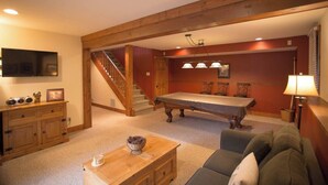 Unclassified image, 4 of 42, button - Marvelous Home Away From Home, 4 + 5 Bdr Nxt Dr - Lrg Group Gathering -With Hot Tubs (Guilford Township)