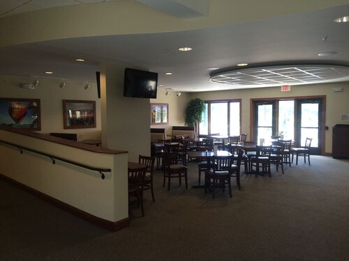 Marvelous Home Away From Home, 4 + 5 Bdr Nxt Dr - Lrg Group Gathering -With Hot Tubs