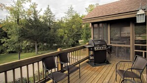 Unclassified image, 3 of 42, button - Marvelous Home Away From Home, 4 + 5 Bdr Nxt Dr - Lrg Group Gathering -With Hot Tubs (Guilford Township)