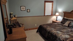 Unclassified image, 5 of 42, button - Marvelous Home Away From Home, 4 + 5 Bdr Nxt Dr - Lrg Group Gathering -With Hot Tubs (Guilford Township)