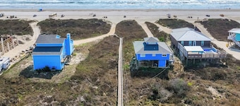 100 yards to the water, private boardwalk. 6 seat gas golf cart included