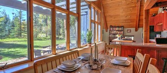 Cabin Situated on Crystal River, Fishermen`s Dream