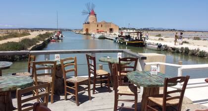 Apartment Sea View in Marsala- Center Sea View- WIFI free-freeparking