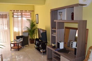 Interior - A superb 2-bedrooms Holiday Apartment, mins away from Ocho Rios vibrant fun (Tower Isle)